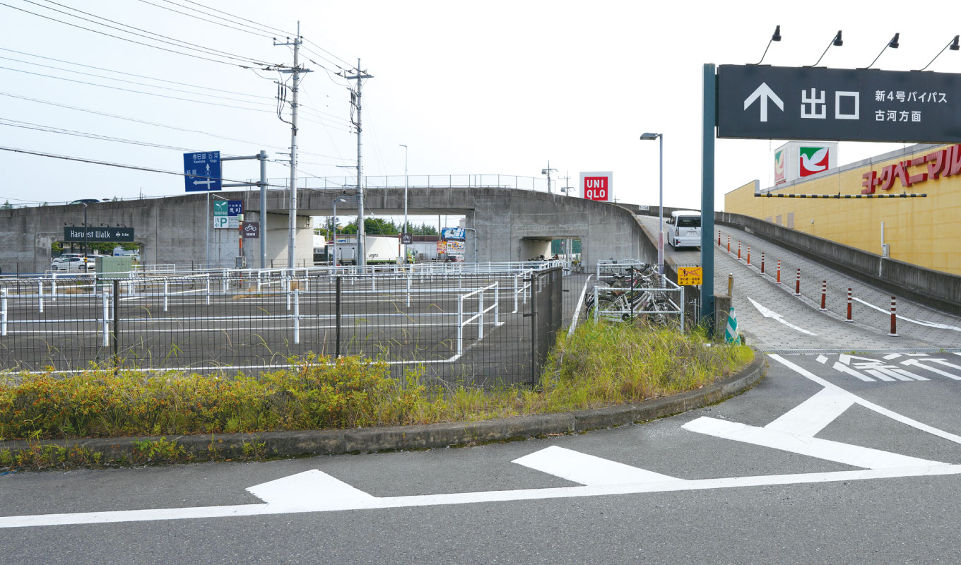 オーバーブリッジからの出入りがおすすめです