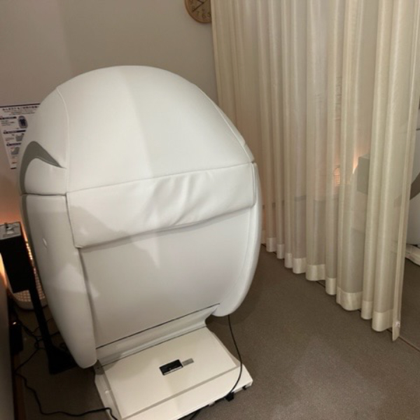 おやまゆうえんハーヴェストウォーク_からだファイン_無人マッサージチェアスペース