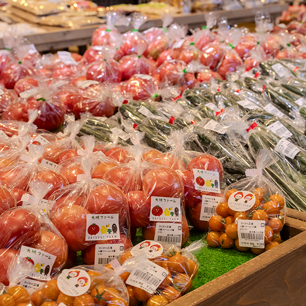 おやまゆうえんハーヴェストウォーク_わくわく広場_地場野菜・調味料