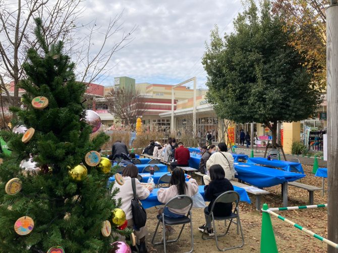 おやまアクション_廃材を使ったクリスマスオーナメントを作ろう